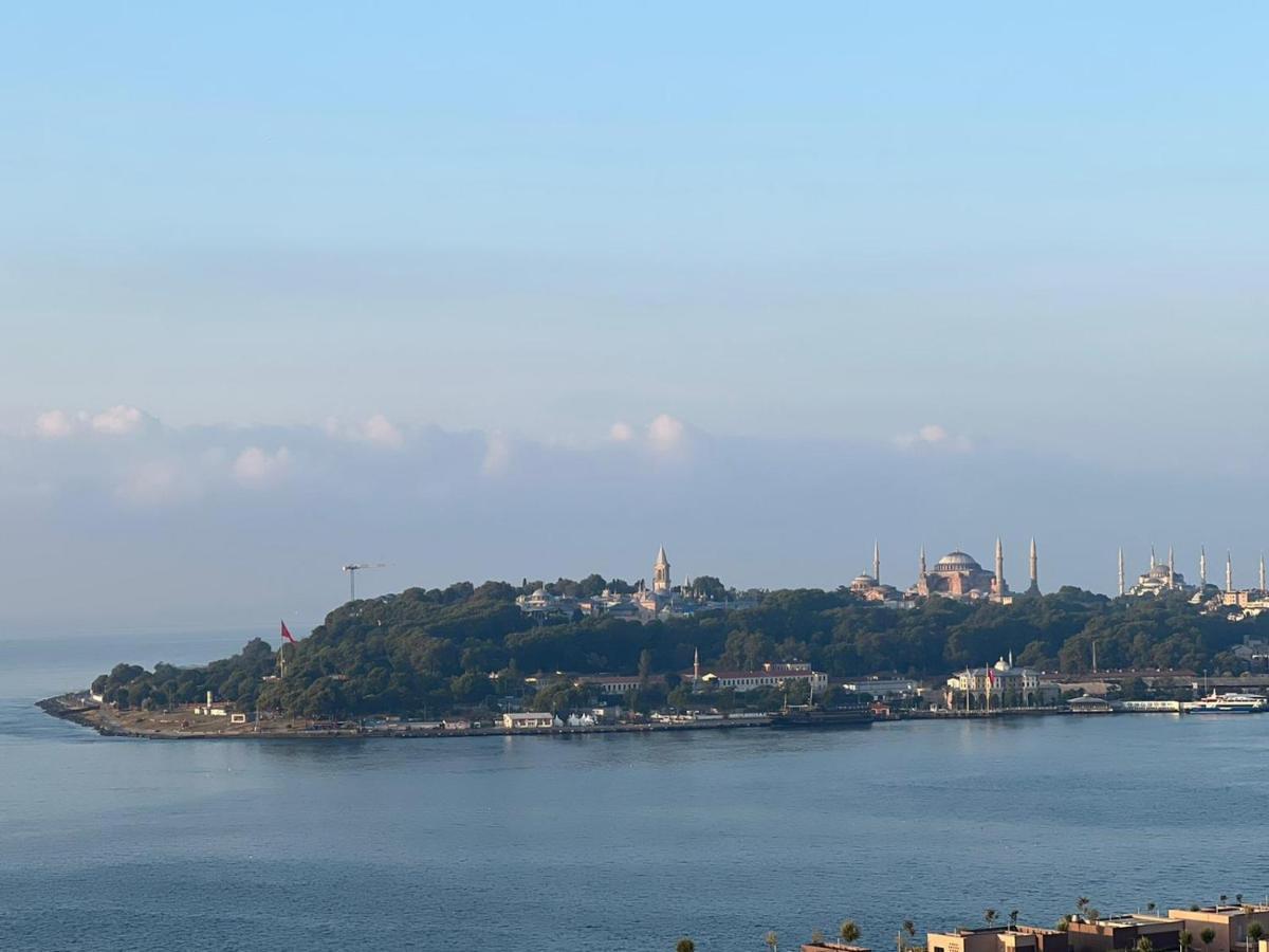 A Million Dollar View In The Heart Of The City Istanbul Bagian luar foto